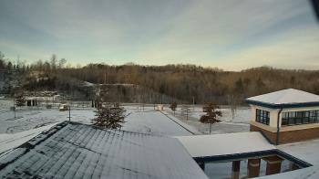 Weather camera view of Wrigley Elementary School.