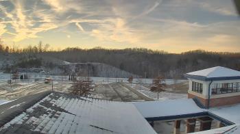 Weather camera view of Wrigley Elementary School.