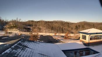 Weather camera view of Wrigley Elementary School.