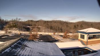 Weather camera view of Wrigley Elementary School.