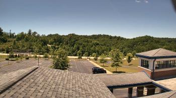 Weather camera view of Wrigley Elementary School.