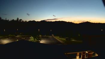 Weather camera view of Wrigley Elementary School.