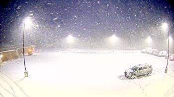 Weather camera view of Zion Public School District 6.