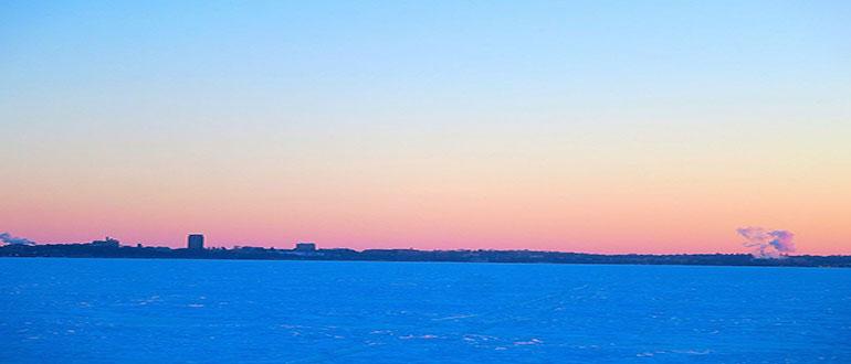 The University of Wisconsin-Madison on a frigid day. (Corey Coyle via Wikimedia Commons)