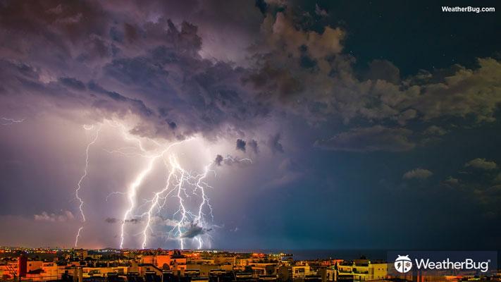 Lightning via Pixabay