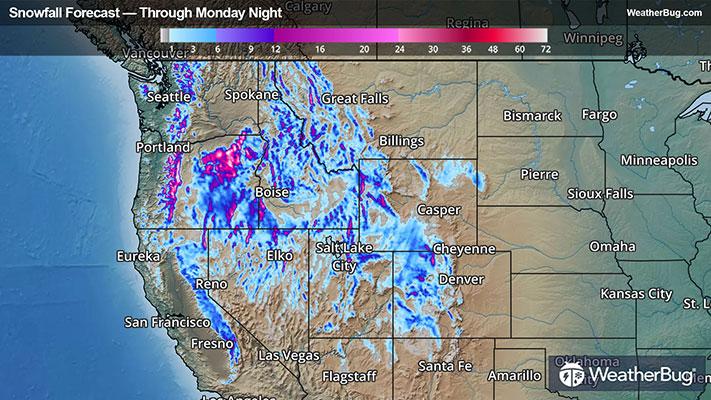 Snowfall forecast through Monday night.