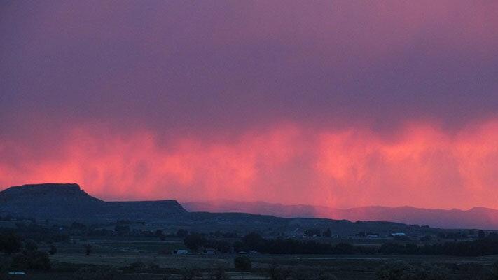Virga at sunset. (NOAA Photo Library/Meteorologist Kelly Allen)