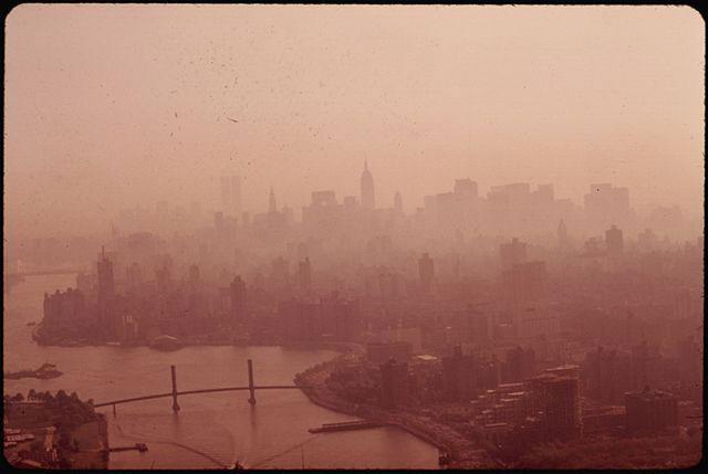 East River and Manhattan Skyline in heavy smog on May 1973. (NARA)