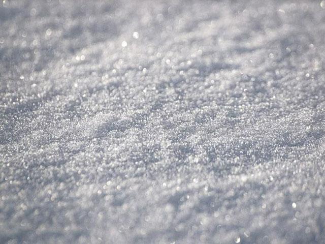 A blanket of fresh snow is seen. (Courtesy of Pixabay.com)