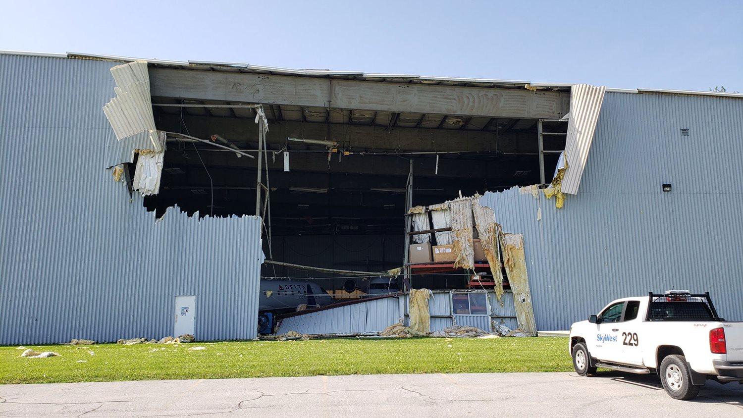 Damage at the KFWA SkyWest Terminal
(Emily Dwire - WANE 15 via NWS Northern Indiana)