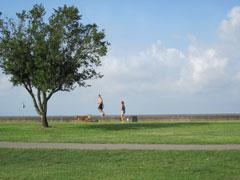 Joggers along the Lakefront, Mandeville, La. Courtesy of Infrogmation of New Orleans