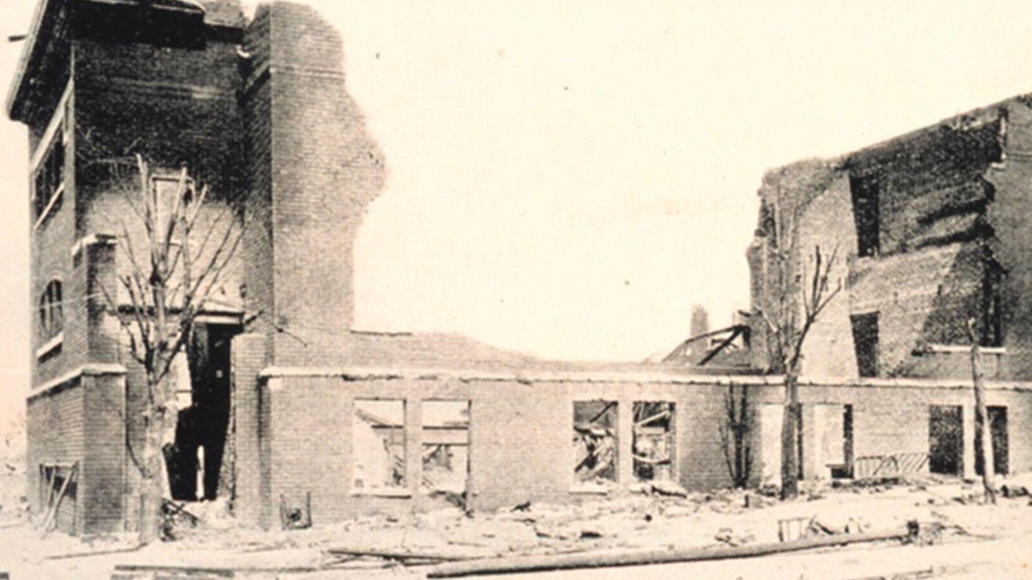 The ruins of the Baptist Church at Murphysboro, Illinois. (NOAA Photo Library)