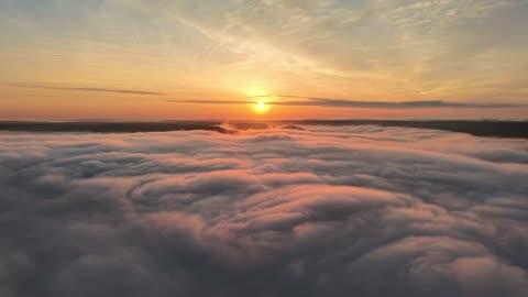 Timelapse Shows Fog Rolling Through Valley