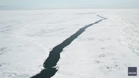 Massive Ice Crack on Lake Erie