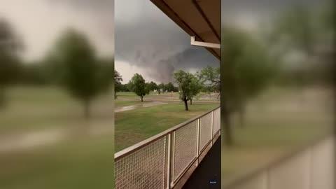 Massive Twister Caught on Camera