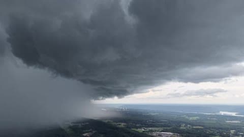 Timelapse Shows Dark Storm Cloud Looming Over Northeast Alabama
