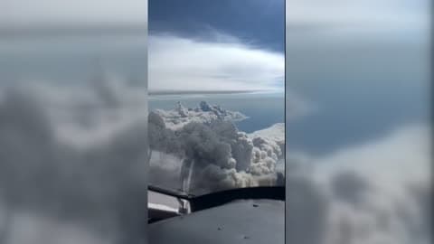 InCockpit Footage Shows Massive Smoke Plume From Ontario Wildfires