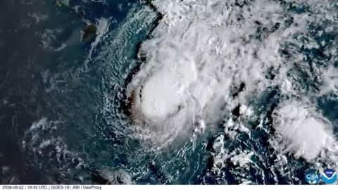 Tropical Depression Moke Passes Hawaiian Islands