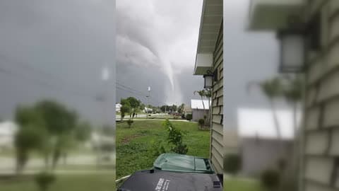 Port St Lucie Resident Captures Tornado Barreling Toward His Home