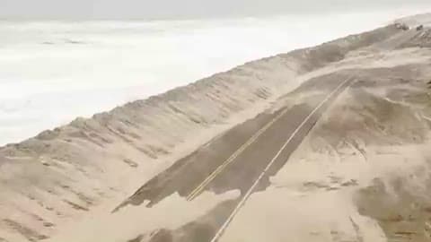 North Carolina Coastal Towns Prepare for Lengthy Noreaster Storm
