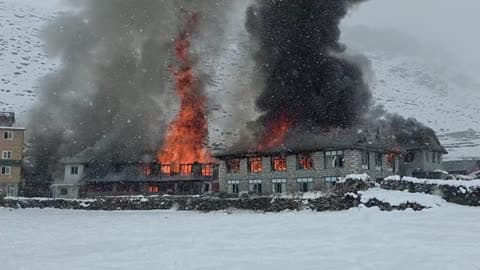 Hotel on Everest Base Camp Route Destroyed by Fire